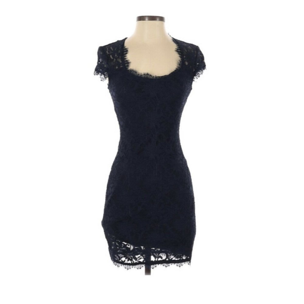 jump apparel short navy dress lace bodycon size 2 EUC